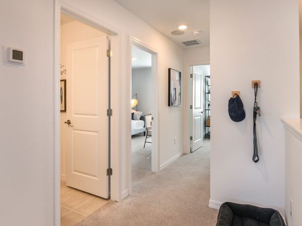 Edgestone-Jasmine-entry
