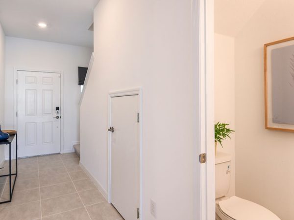 Edgestone-Jasmine-half