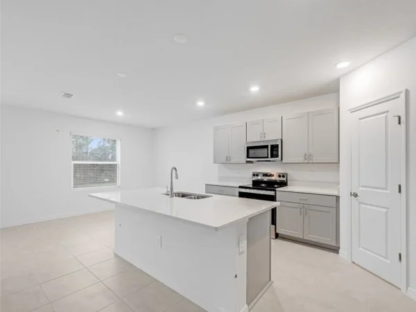 hj-fl-jacksonville-marion-creek-lot108-azalea-kitchen-001